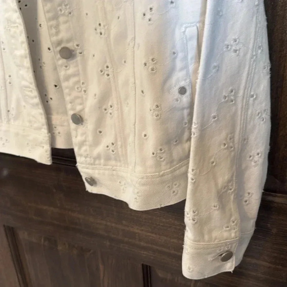 Liverpool Los Angeles White Jean Jacket - Medium. GUC - Picture 7 of 9